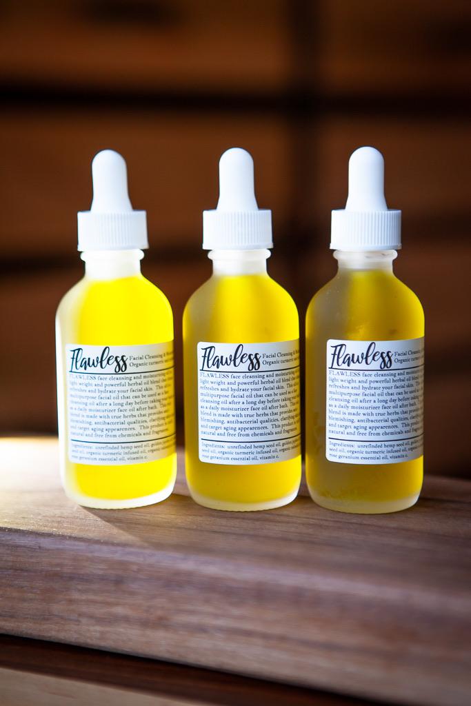 Flawless Facial cleansing & Moisturizing Oil